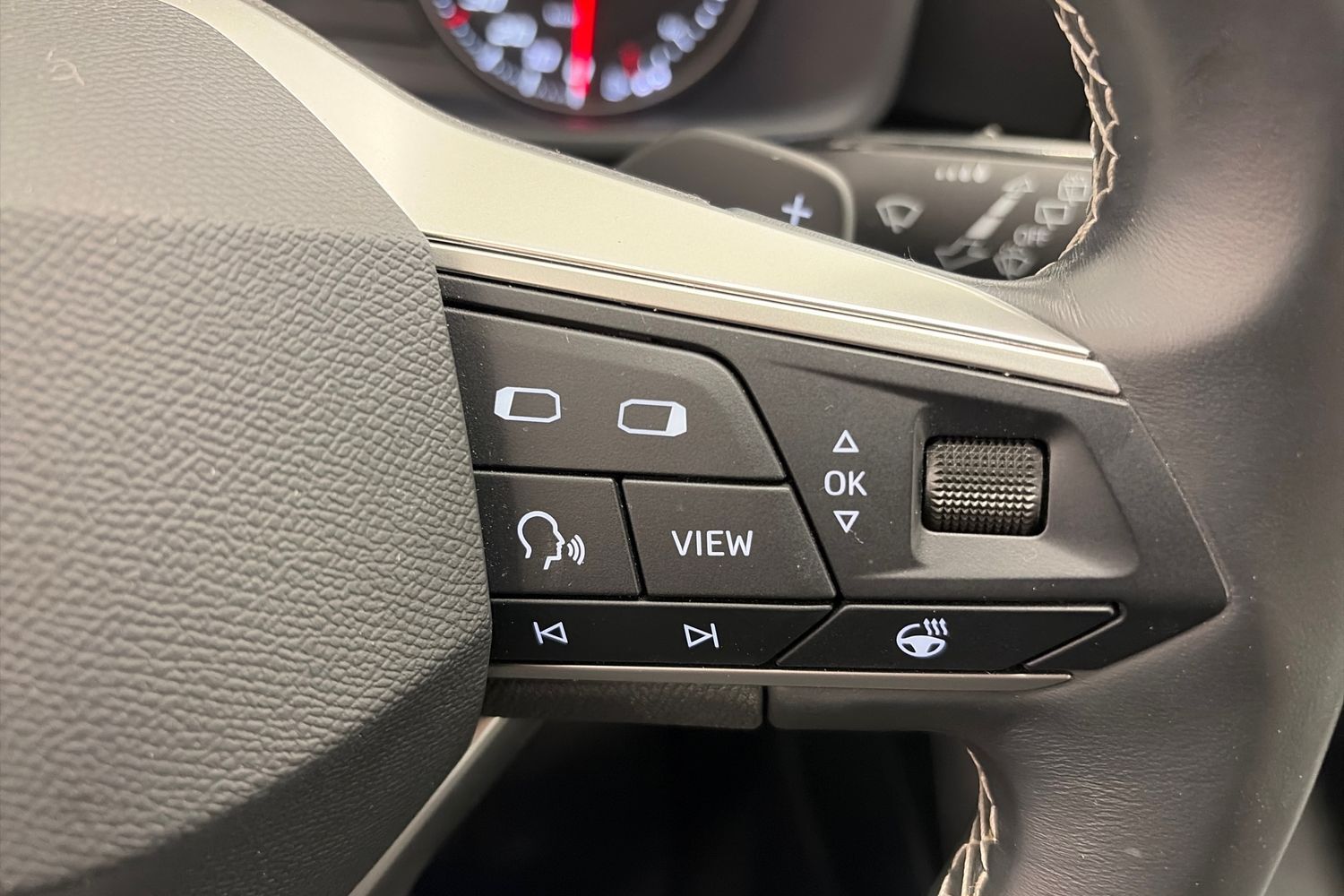 SEAT Leon Sportstourer vaihtoauto