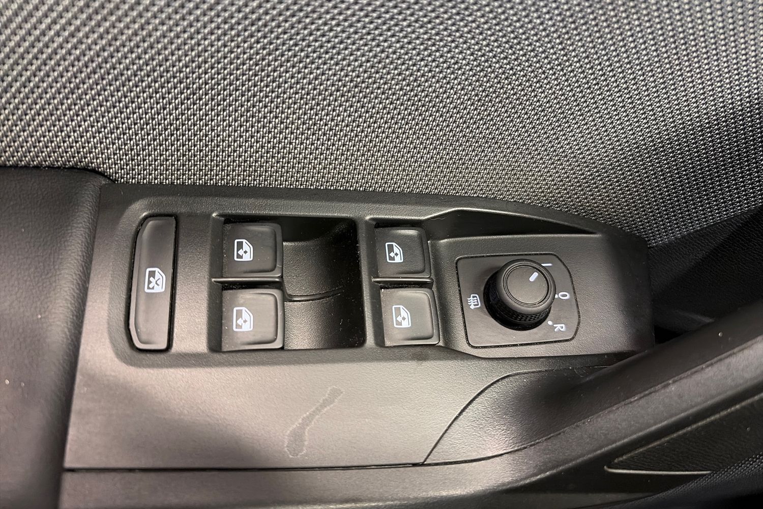 SEAT Leon Sportstourer vaihtoauto