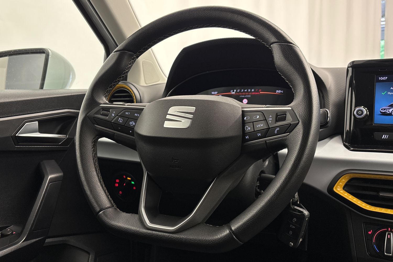 SEAT Arona vaihtoauto