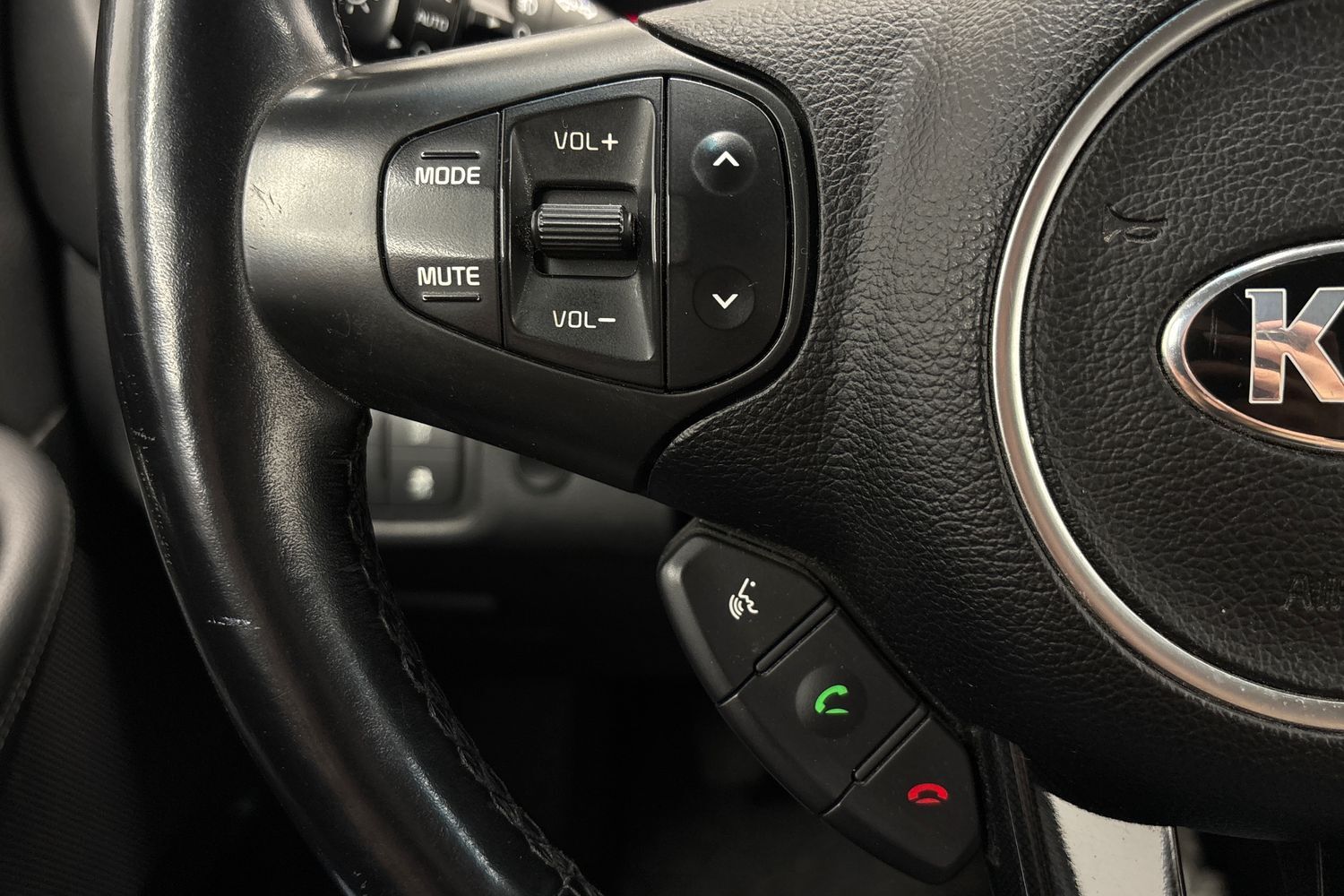 Kia Carens vaihtoauto