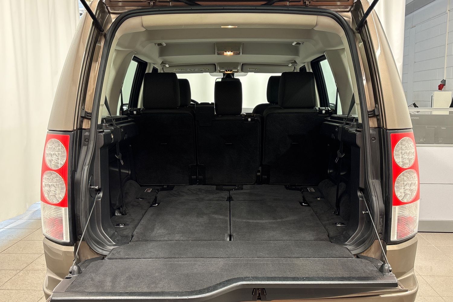 Land Rover Discovery vaihtoauto