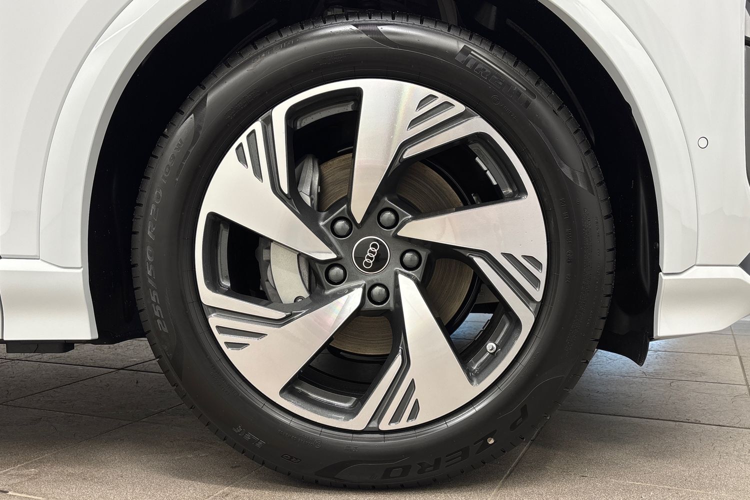 Audi Q6 e-tron vaihtoauto