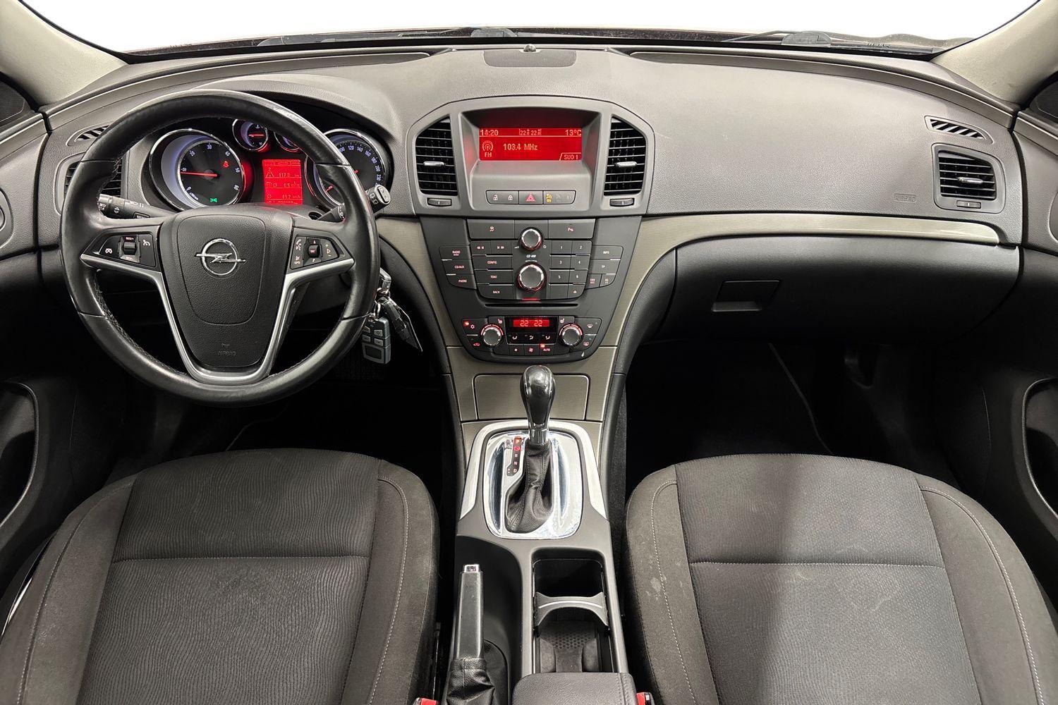Opel Insignia vaihtoauto