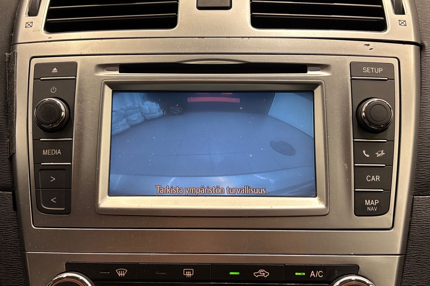 Toyota Avensis vaihtoauto