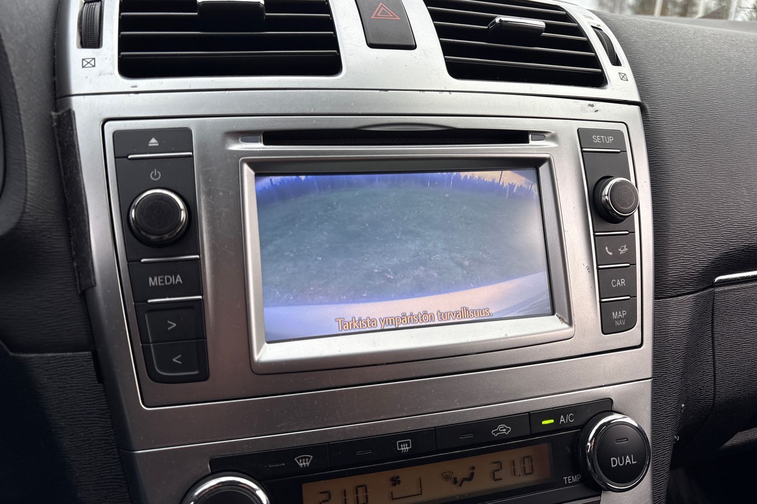 Toyota Avensis vaihtoauto