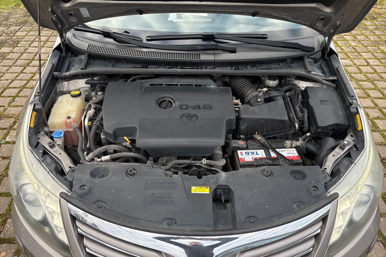 Toyota Avensis vaihtoauto