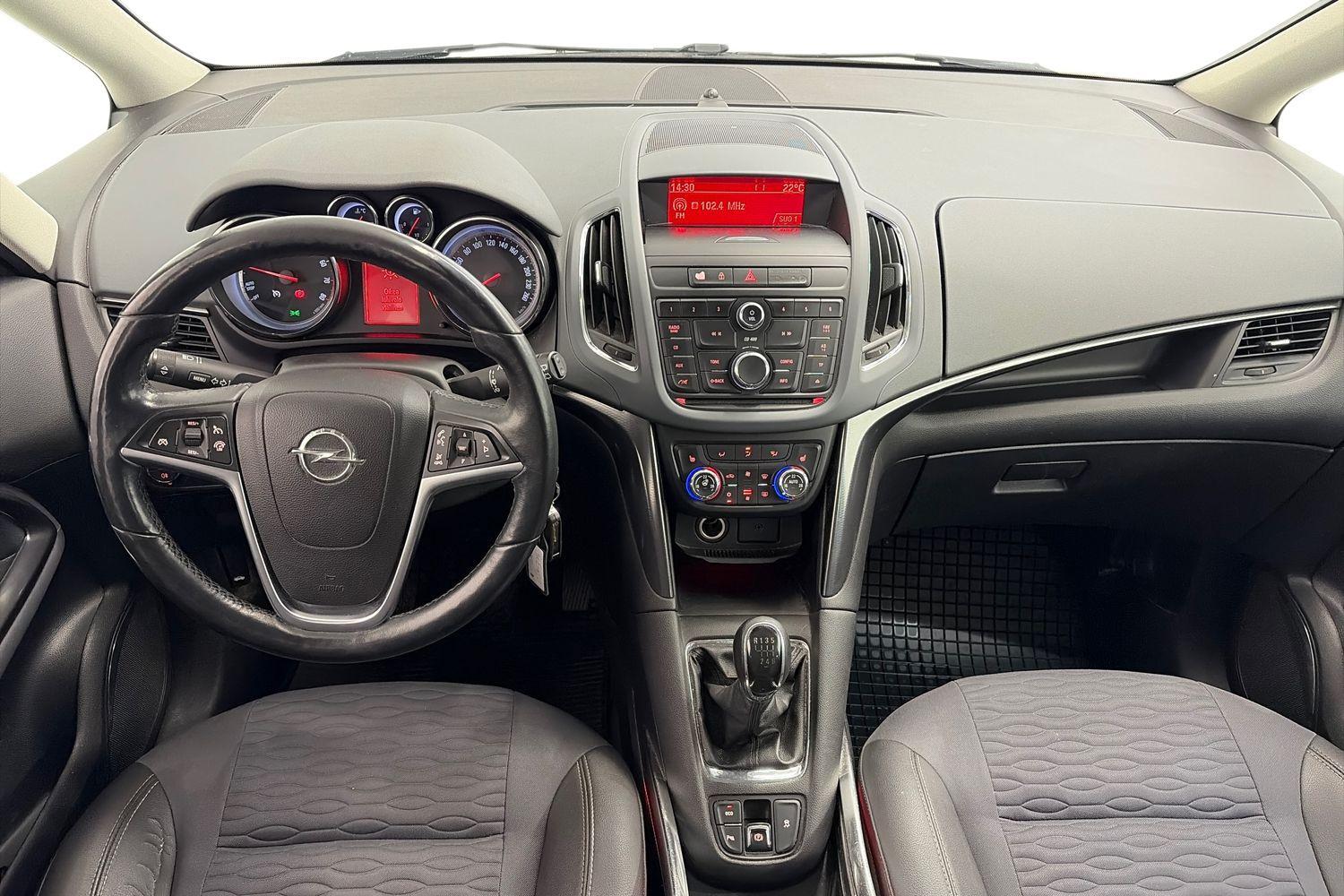 Opel Zafira Tourer vaihtoauto