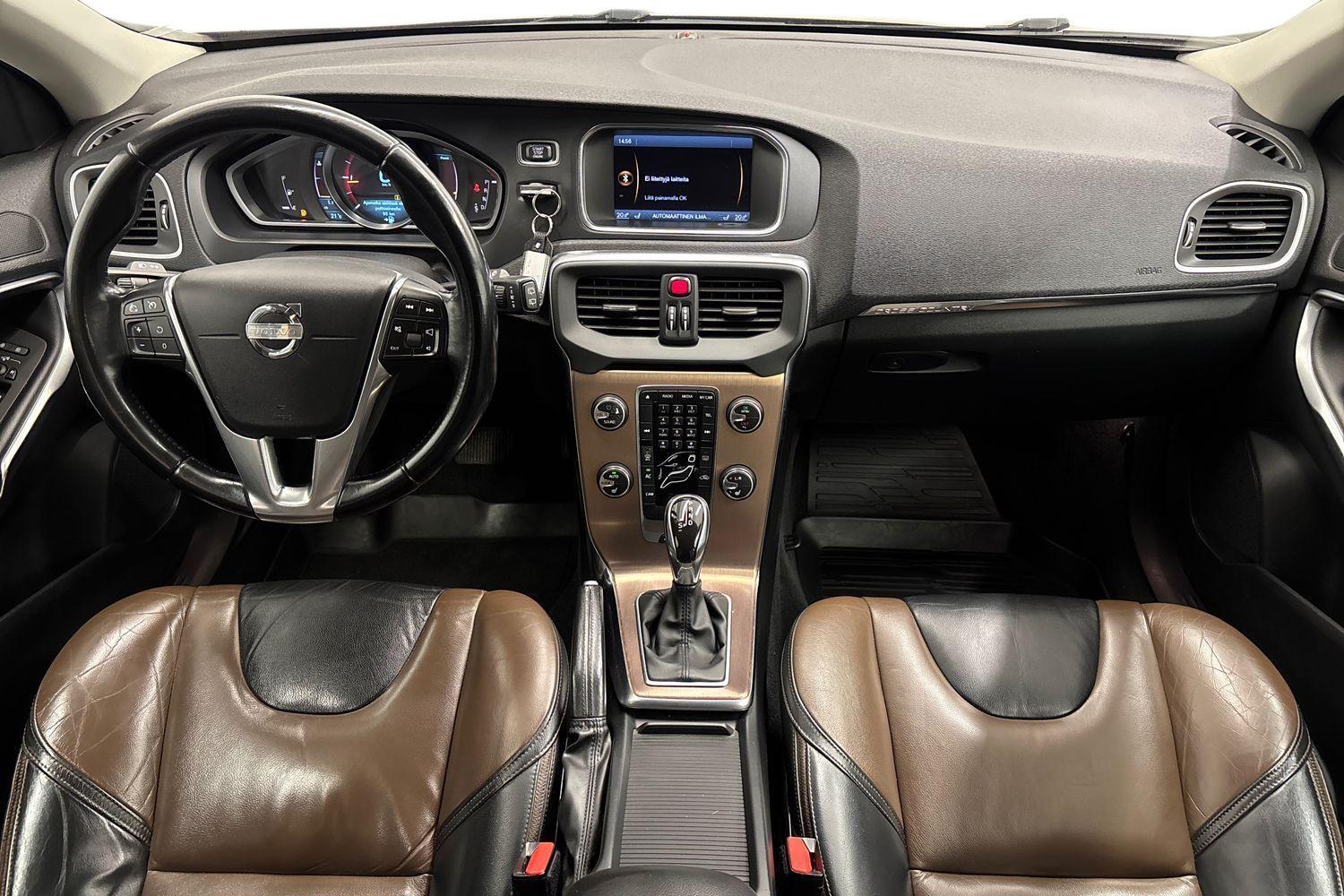 Volvo V40 Cross Country vaihtoauto