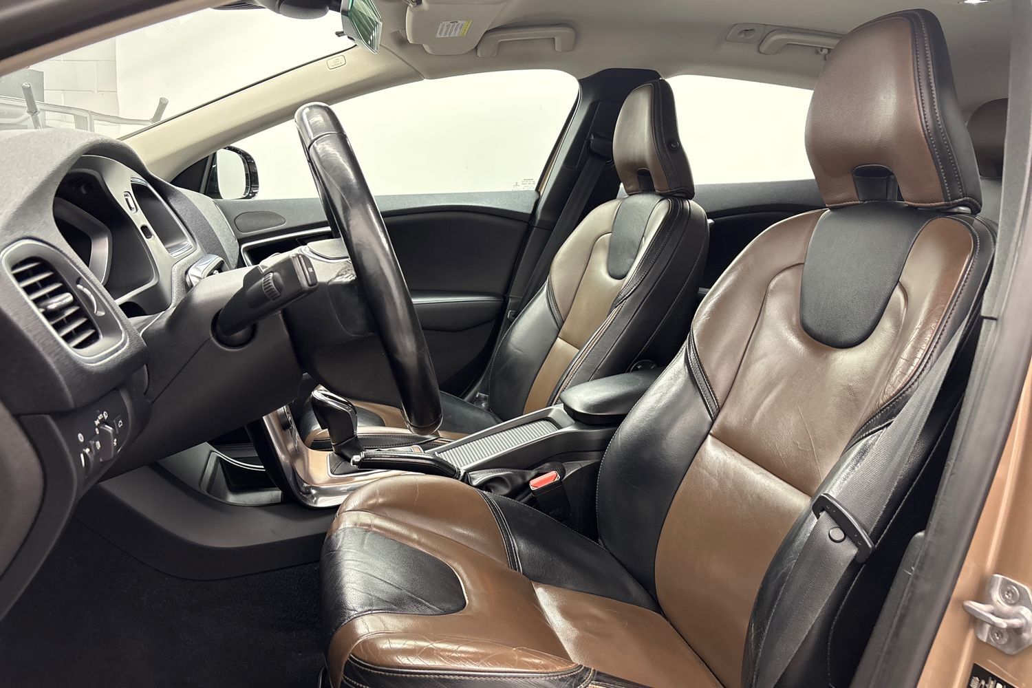 Volvo V40 Cross Country vaihtoauto