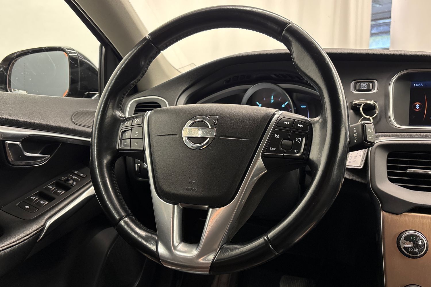 Volvo V40 Cross Country vaihtoauto