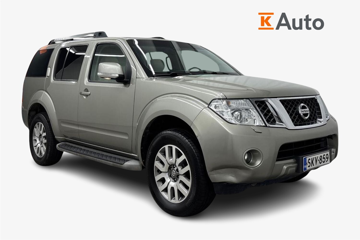 Nissan Pathfinder vaihtoauto