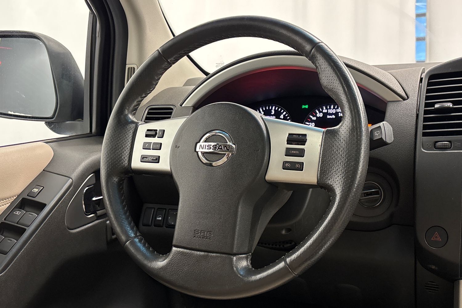 Nissan Pathfinder vaihtoauto