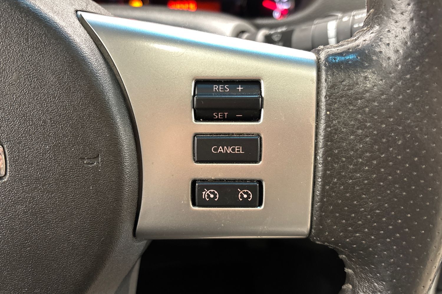 Nissan Pathfinder vaihtoauto