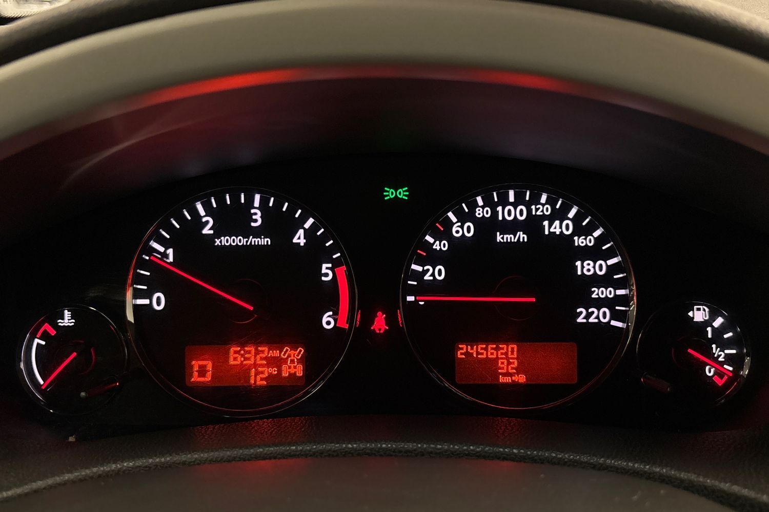 Nissan Pathfinder vaihtoauto