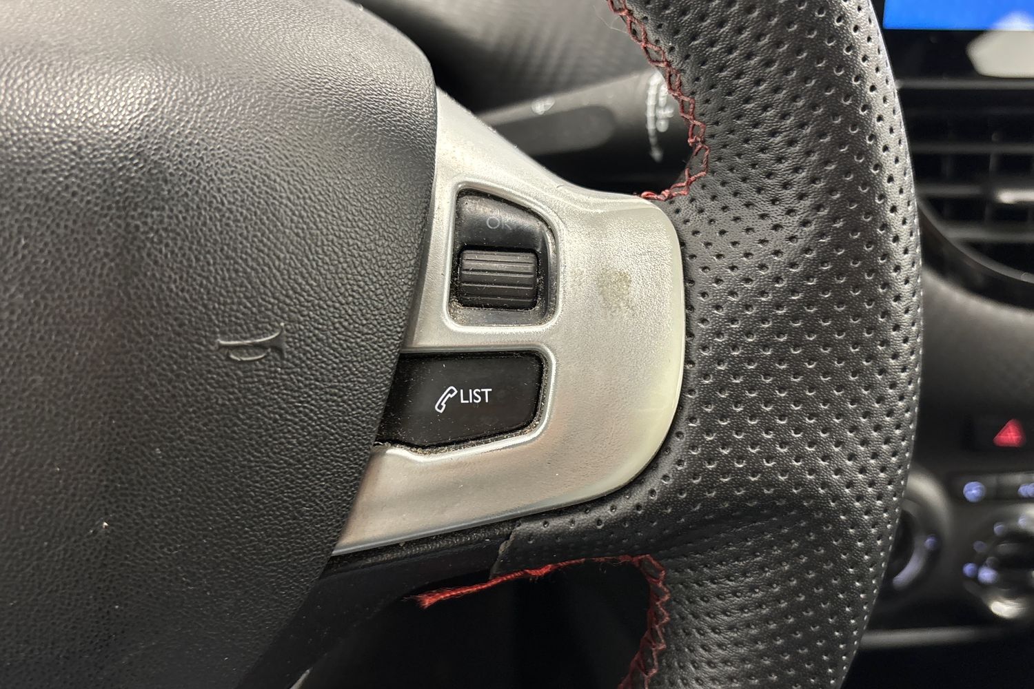 Peugeot 208 vaihtoauto