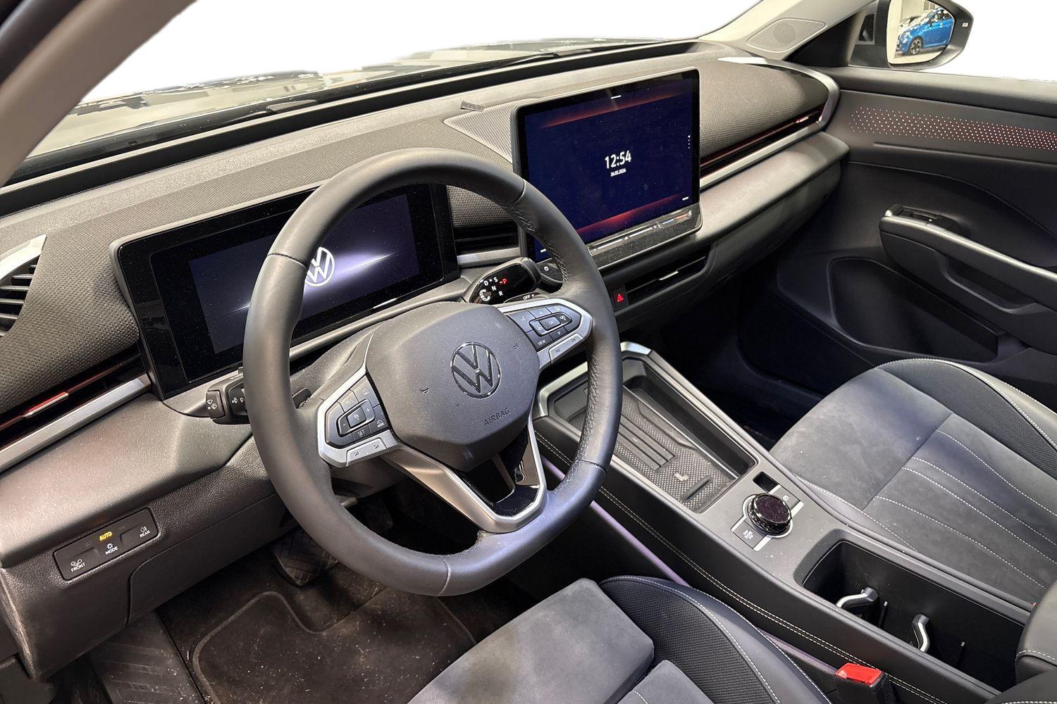 Volkswagen T-Roc vaihtoauto