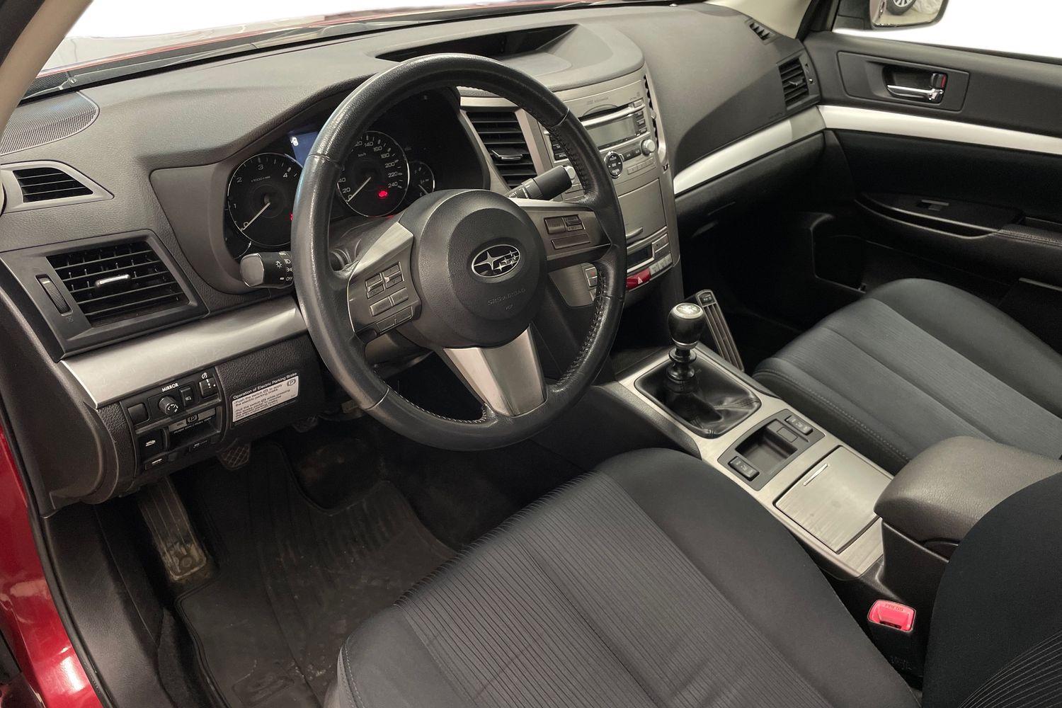 Subaru Legacy vaihtoauto