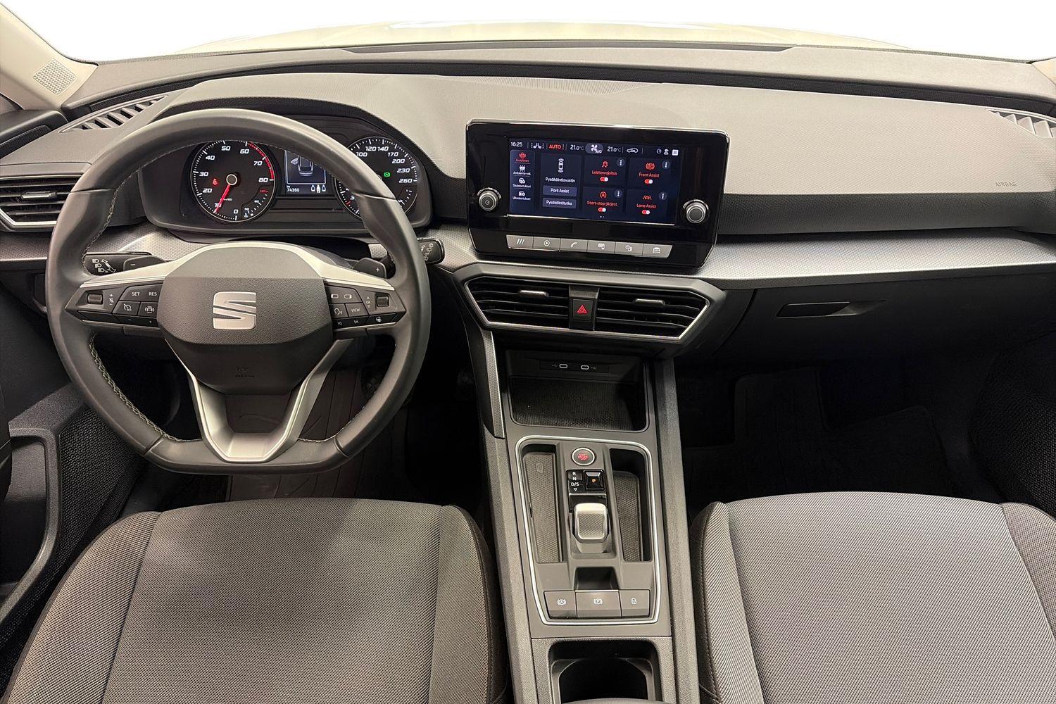 SEAT Leon Sportstourer vaihtoauto