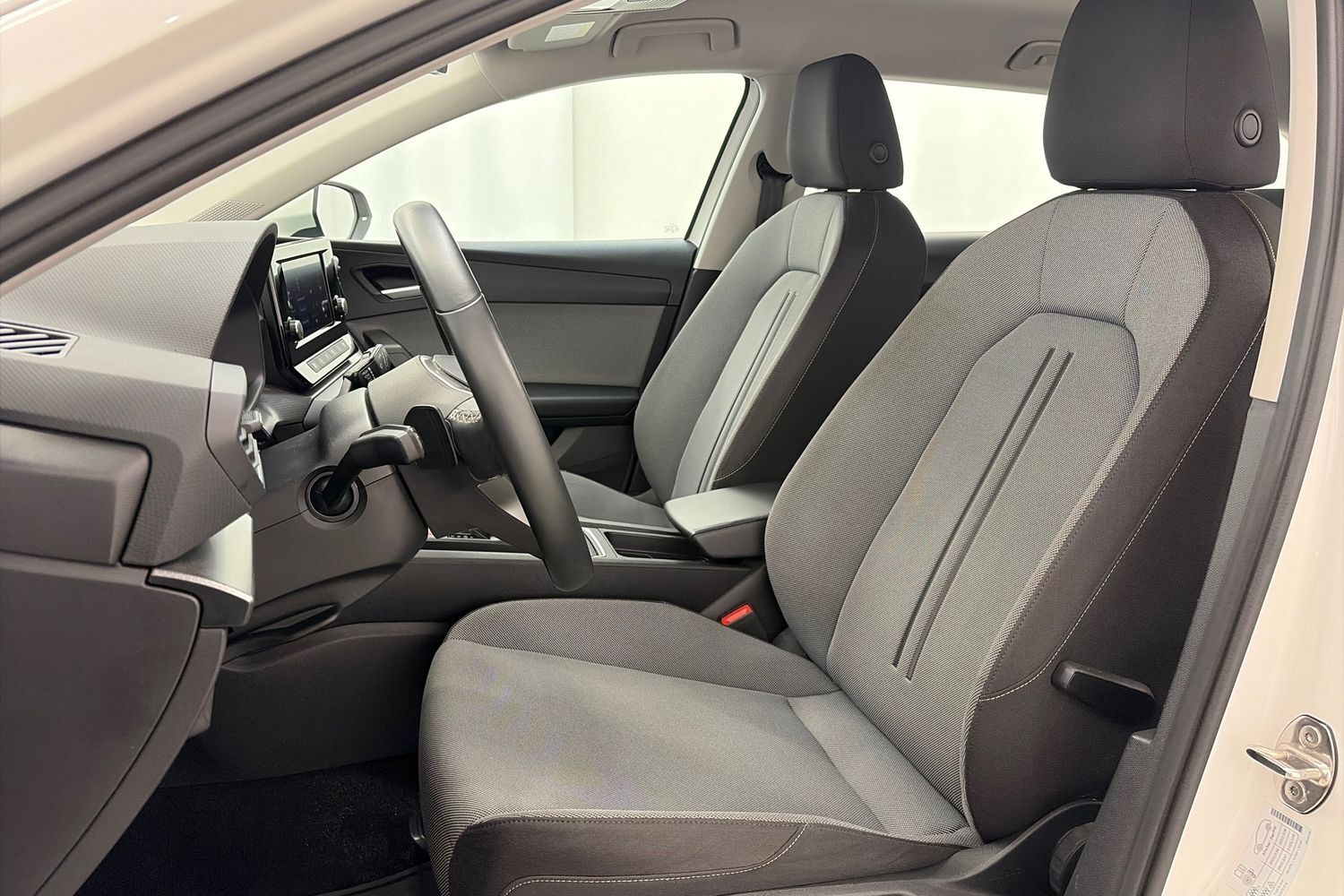 SEAT Leon Sportstourer vaihtoauto