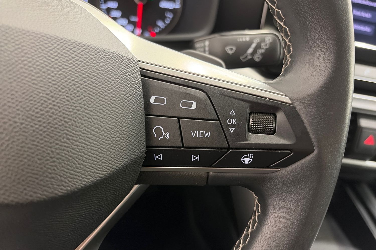 SEAT Leon Sportstourer vaihtoauto