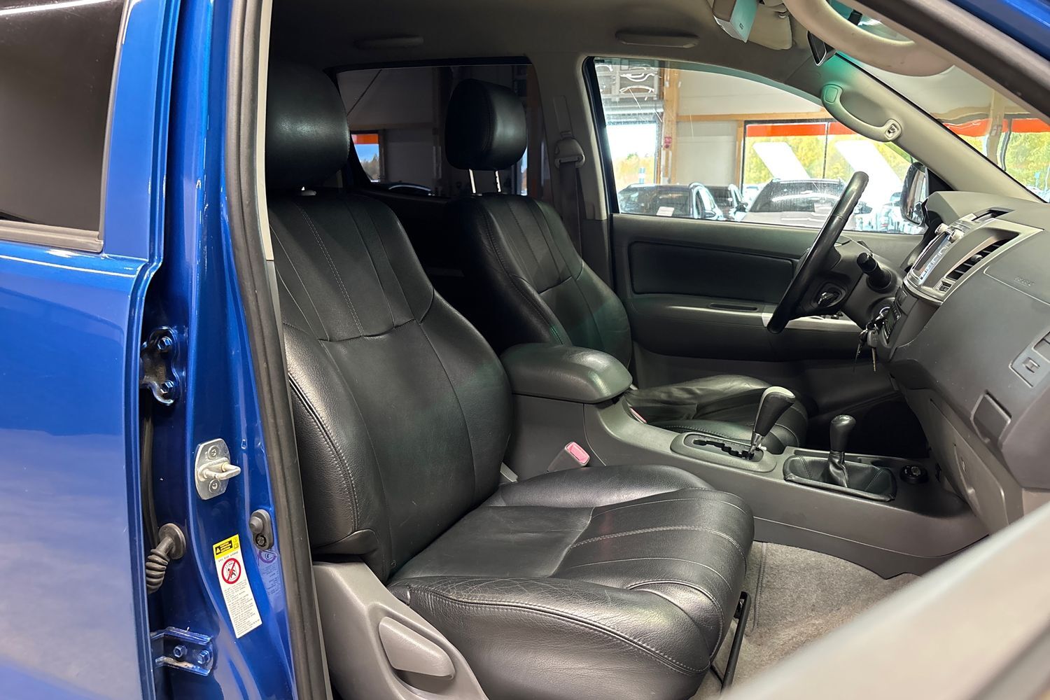 Toyota Hilux vaihtoauto