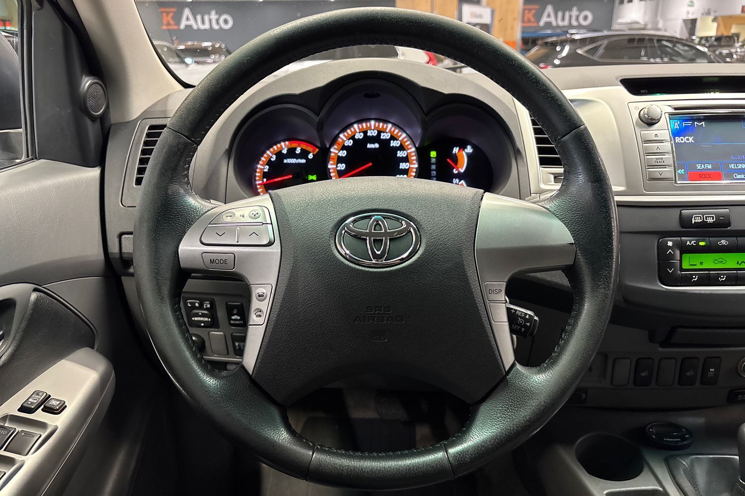 Toyota Hilux vaihtoauto