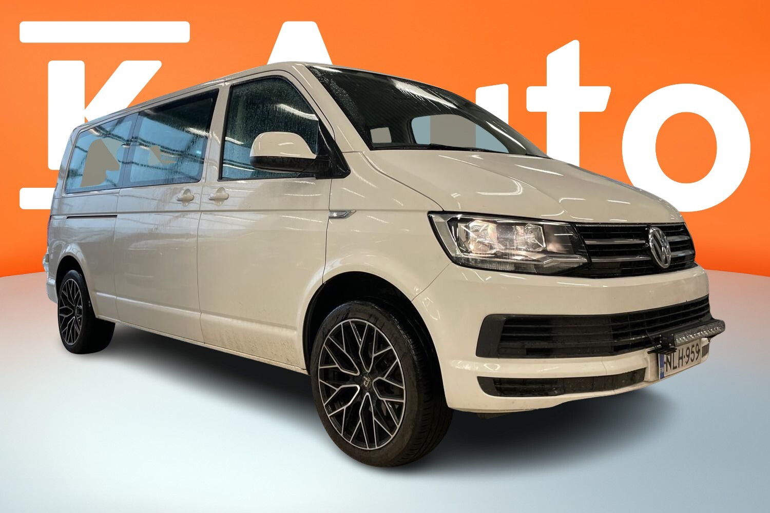 Volkswagen Caravelle vaihtoauto