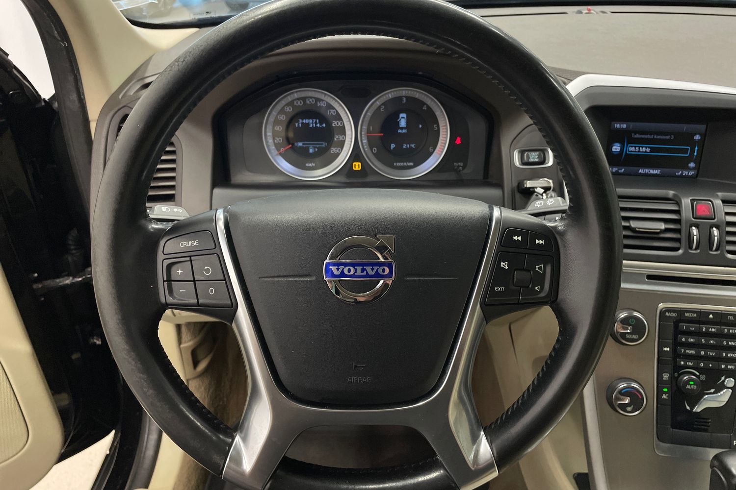 Volvo XC60 vaihtoauto