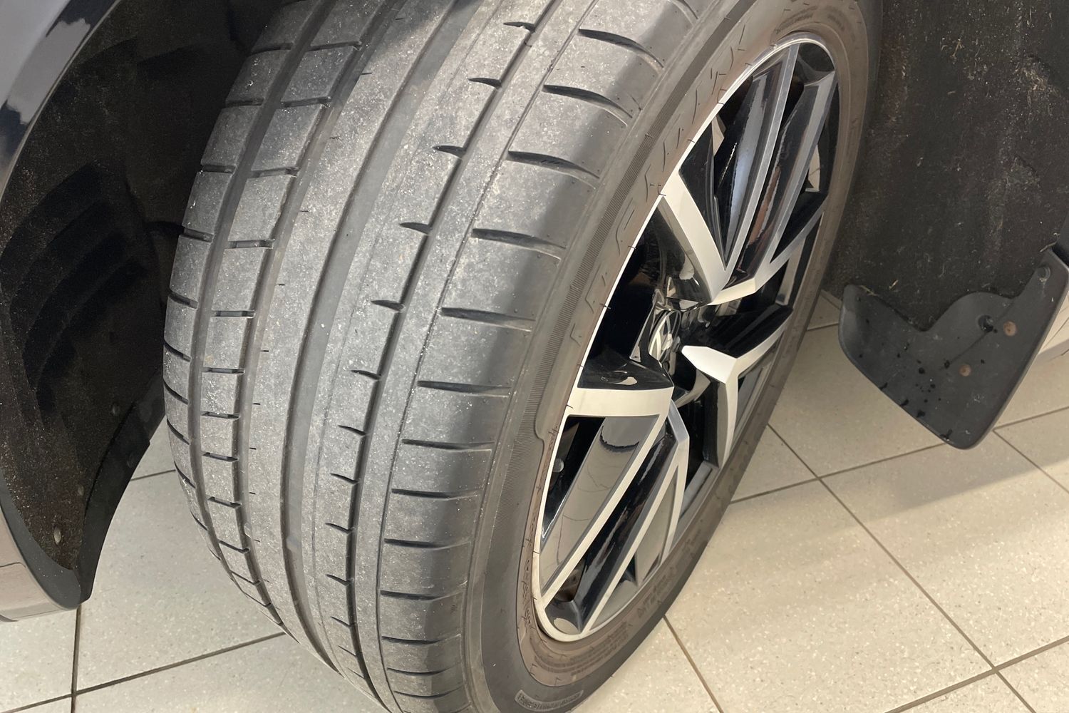 Volkswagen Touareg vaihtoauto