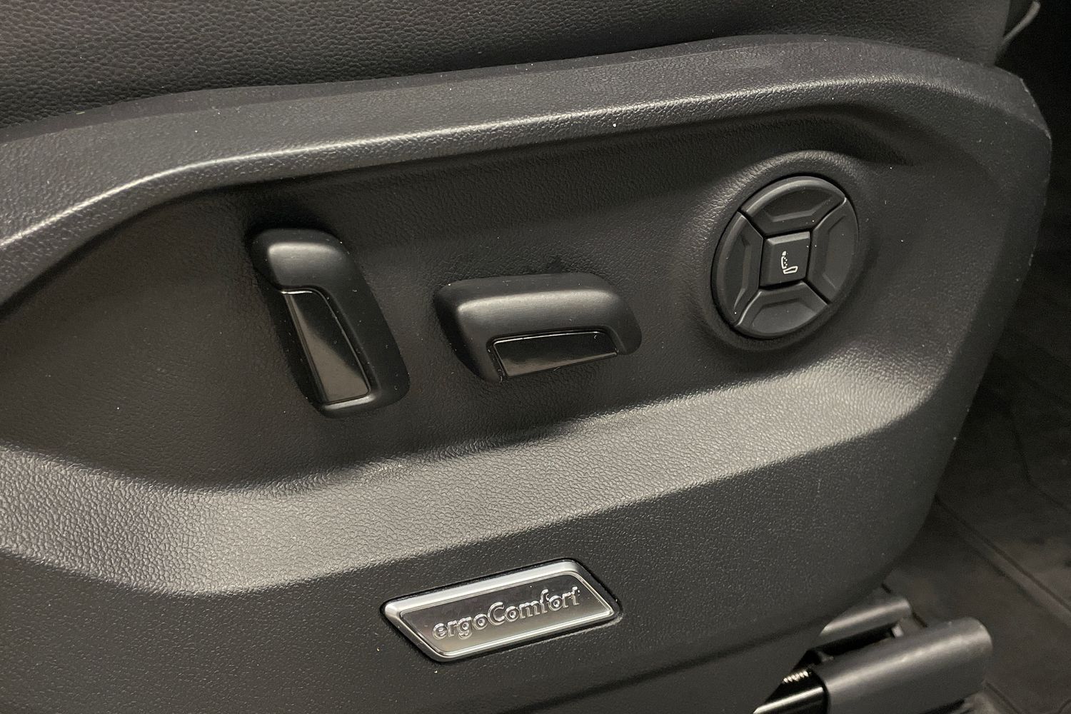 Volkswagen Touareg vaihtoauto