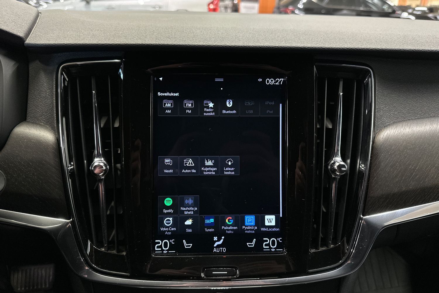 Volvo V90 Cross Country vaihtoauto