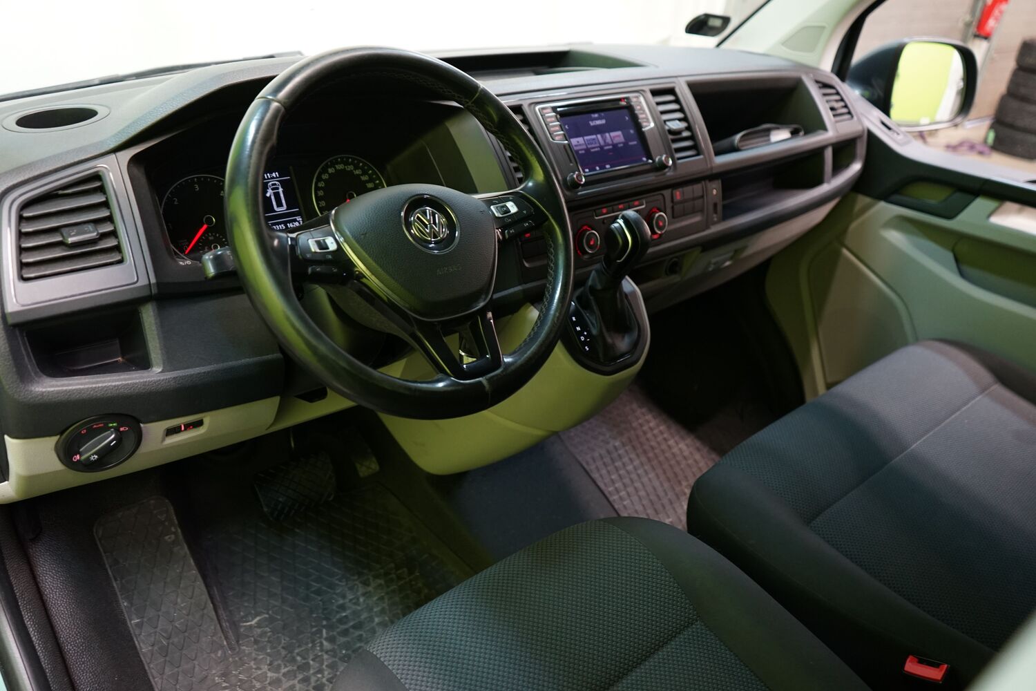Volkswagen Transporter vaihtoauto