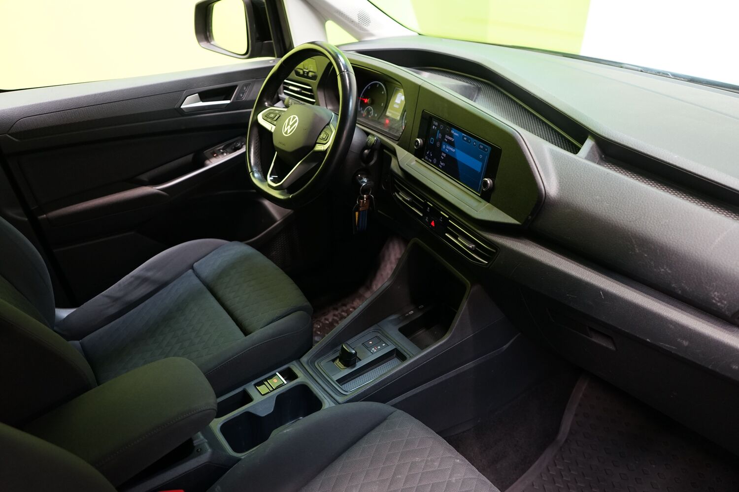 Volkswagen Caddy Maxi vaihtoauto