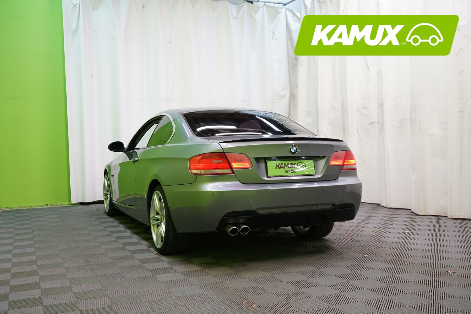 BMW 330 vaihtoauto