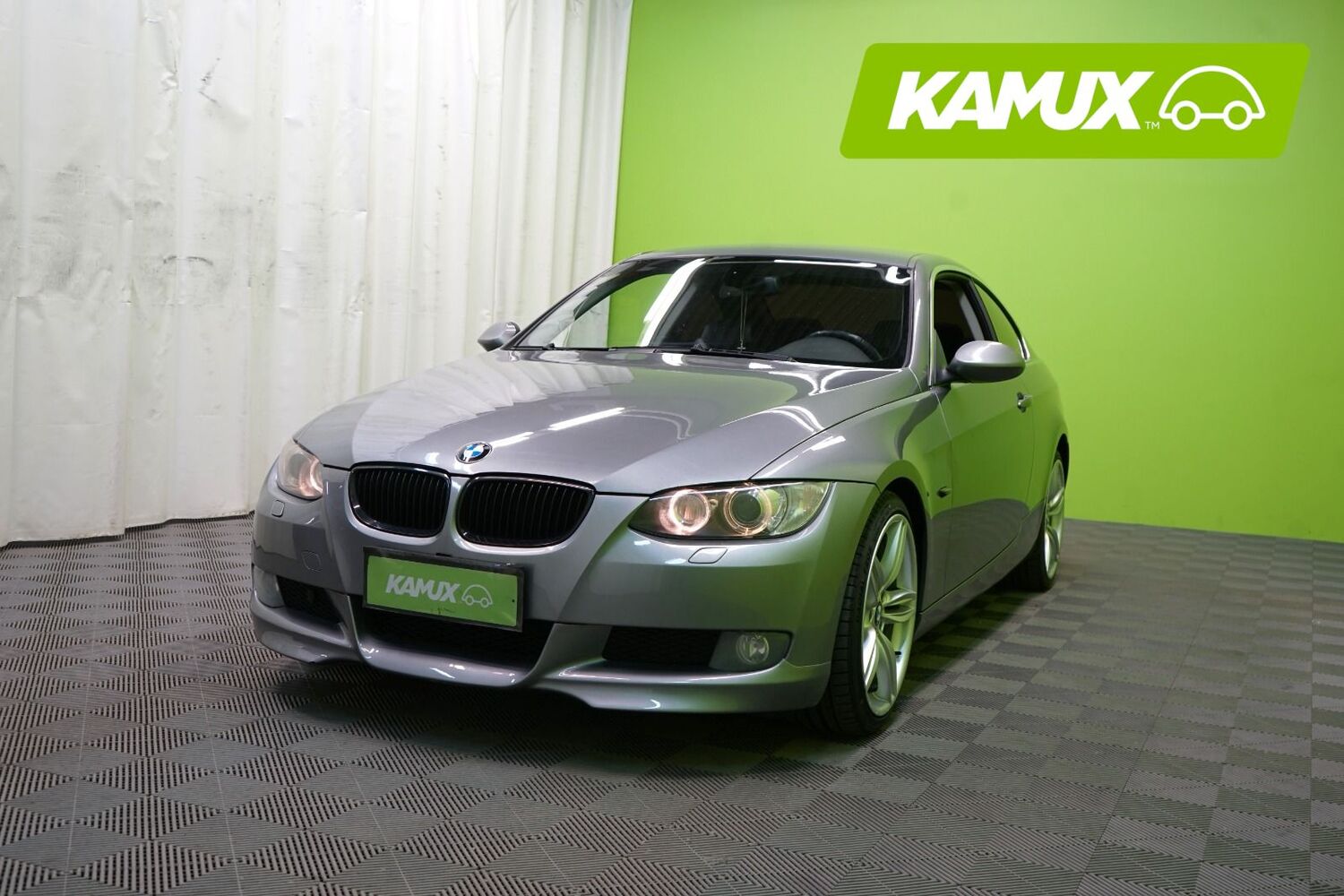 BMW 330 vaihtoauto