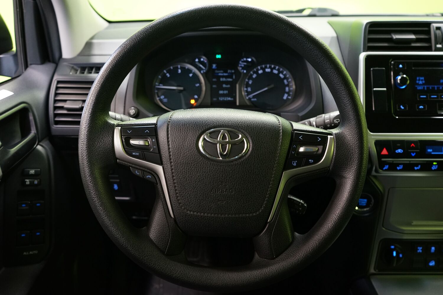 Toyota Land Cruiser vaihtoauto