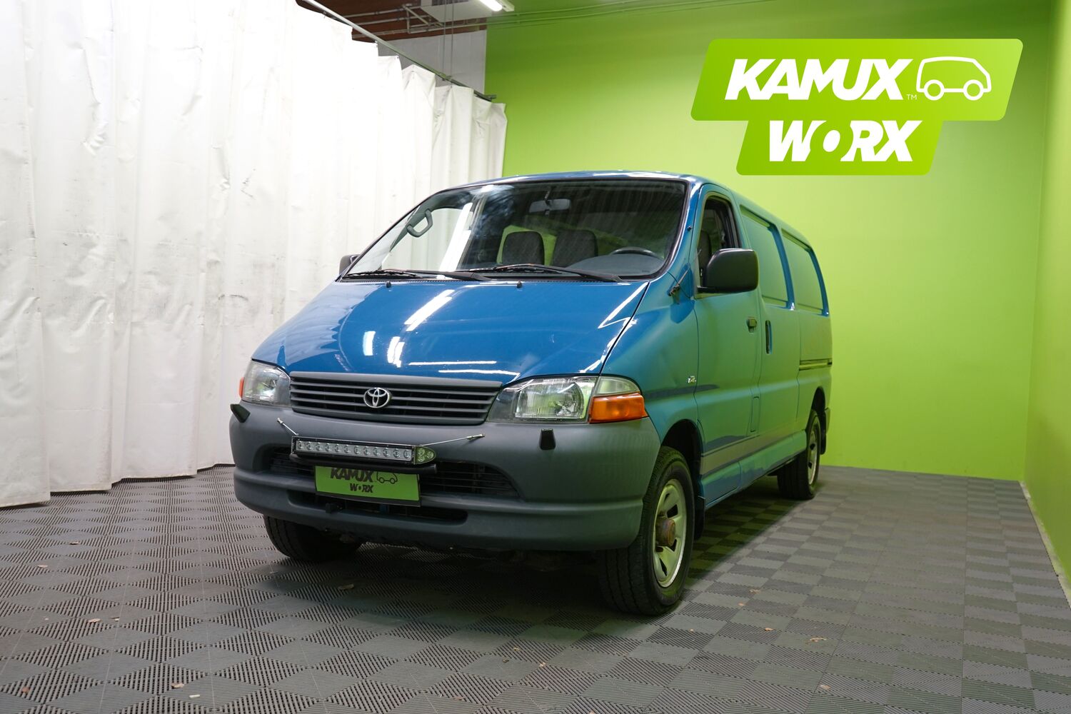 Toyota Hiace vaihtoauto