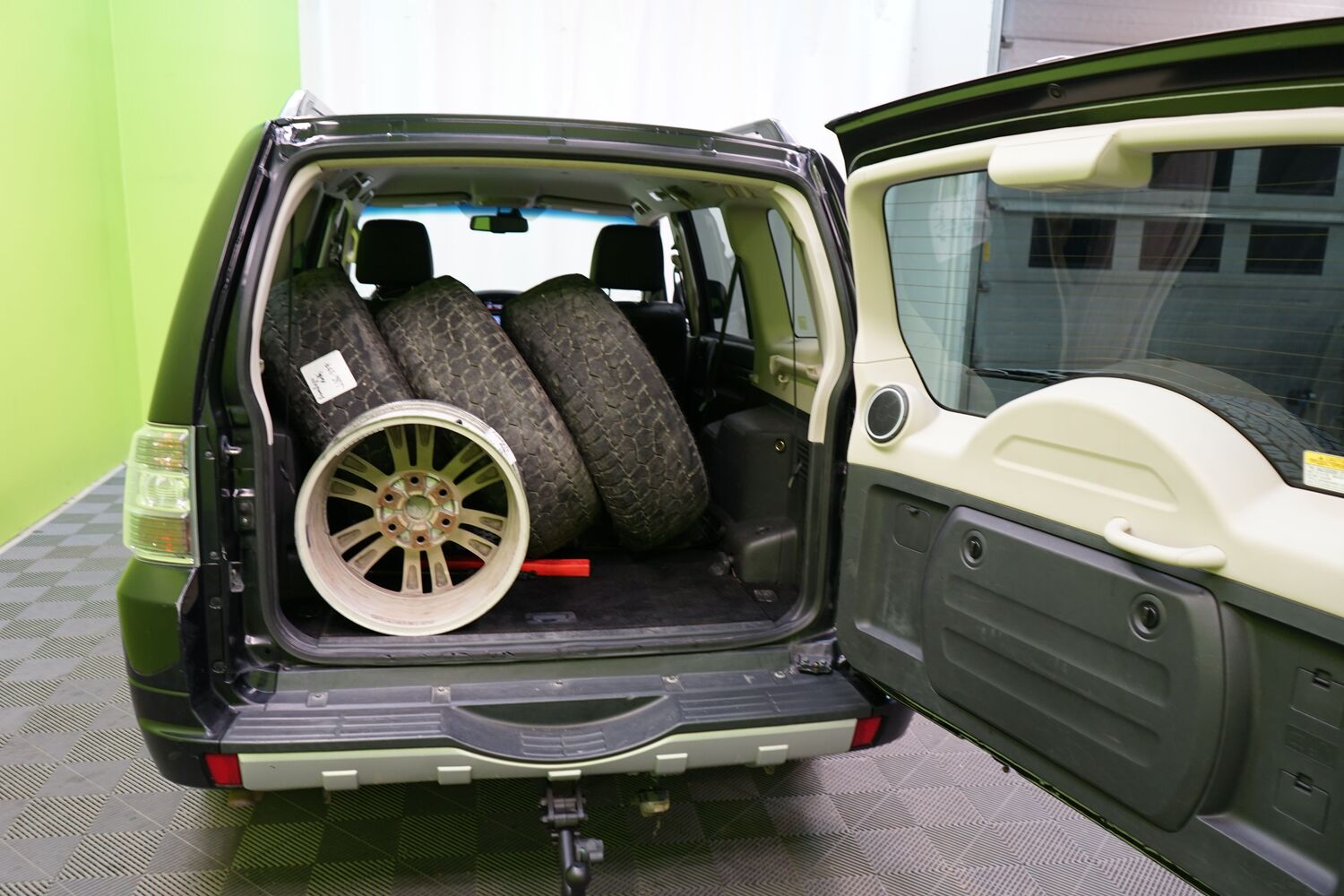 Mitsubishi Pajero vaihtoauto