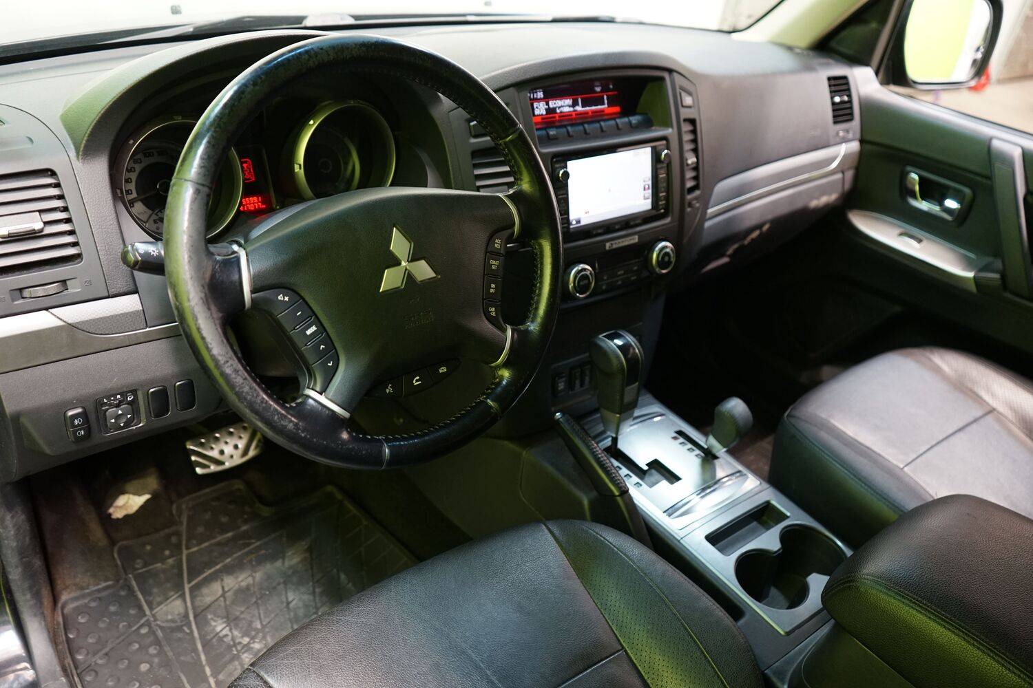 Mitsubishi Pajero vaihtoauto