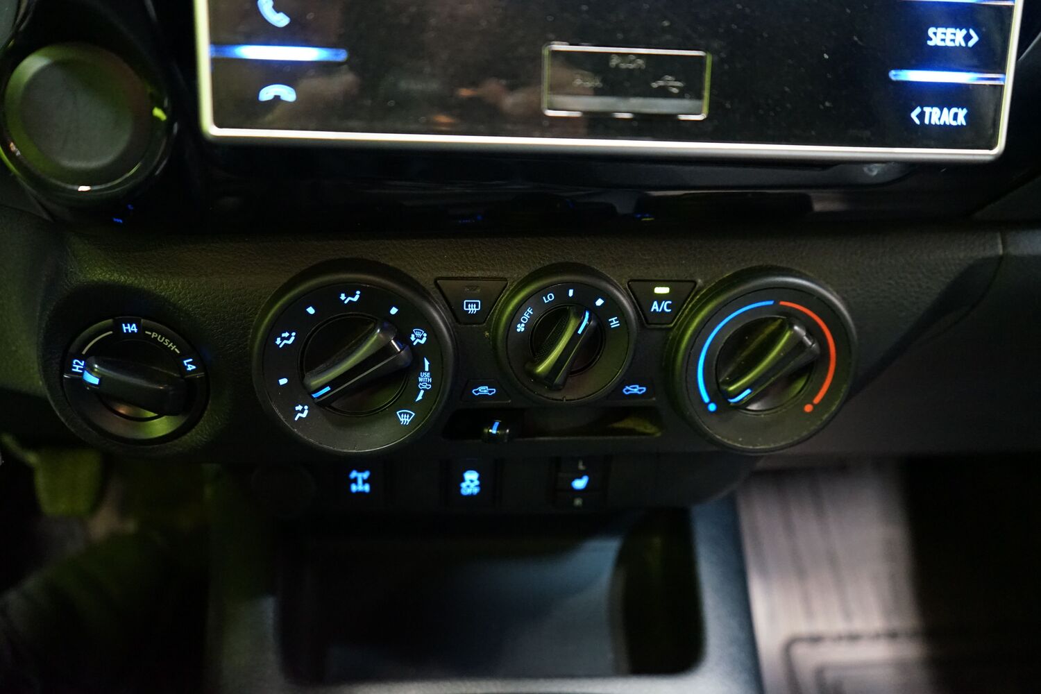 Toyota Hilux vaihtoauto