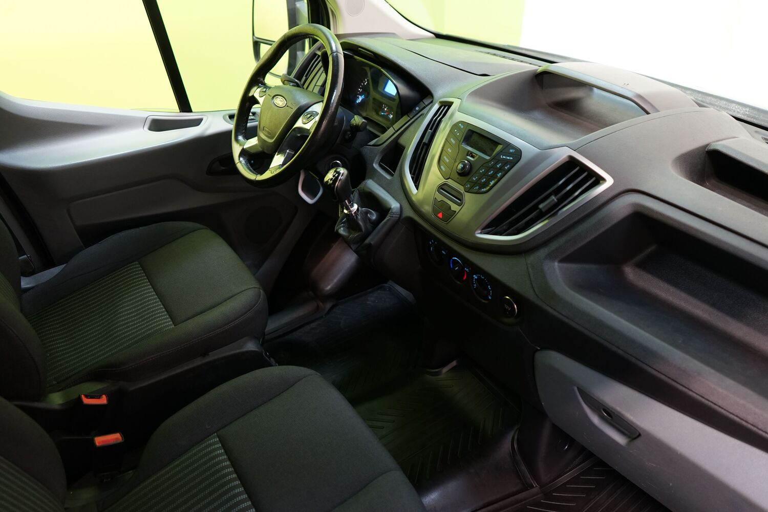 Ford Transit vaihtoauto