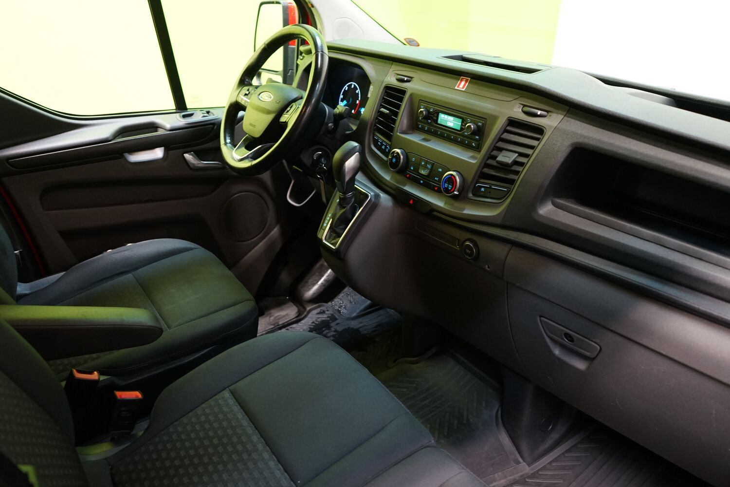 Ford Transit Custom vaihtoauto
