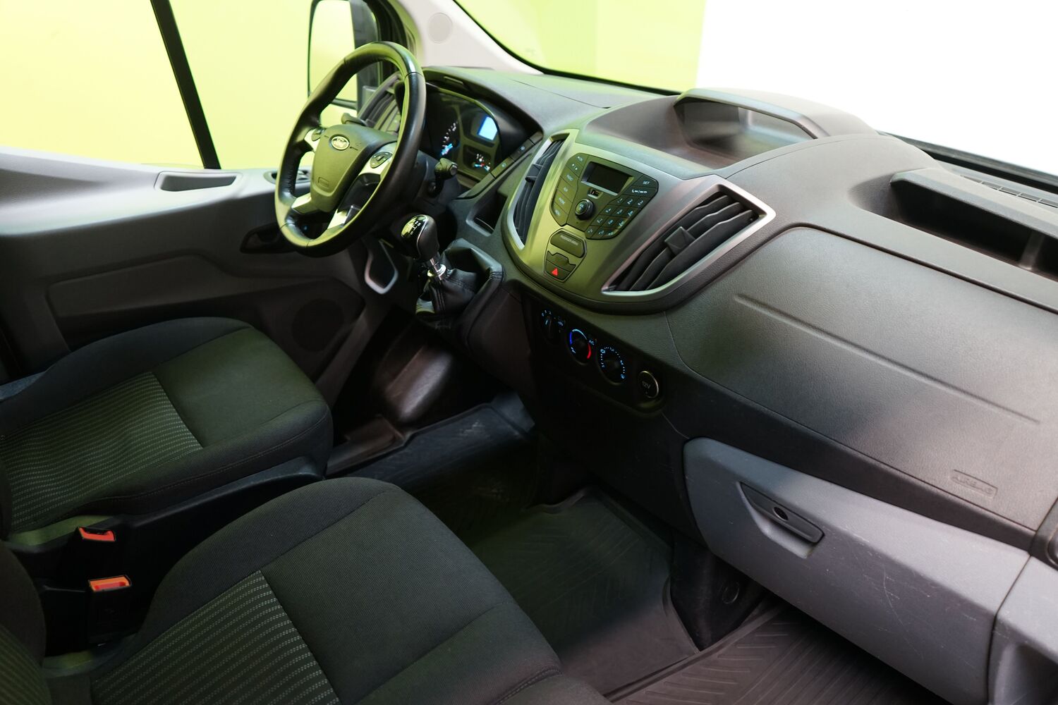Ford Transit vaihtoauto