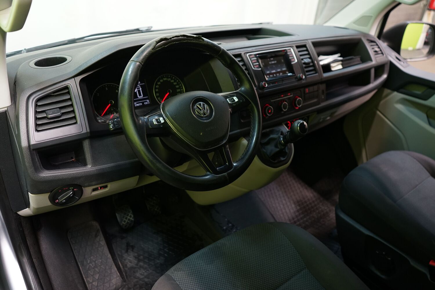 Volkswagen Transporter vaihtoauto