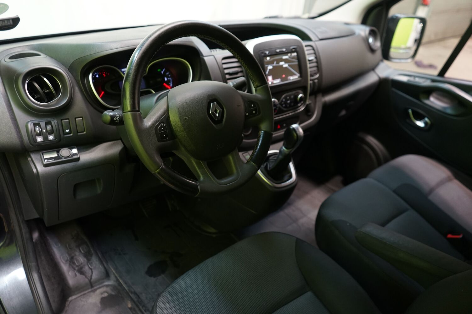 Renault Trafic vaihtoauto