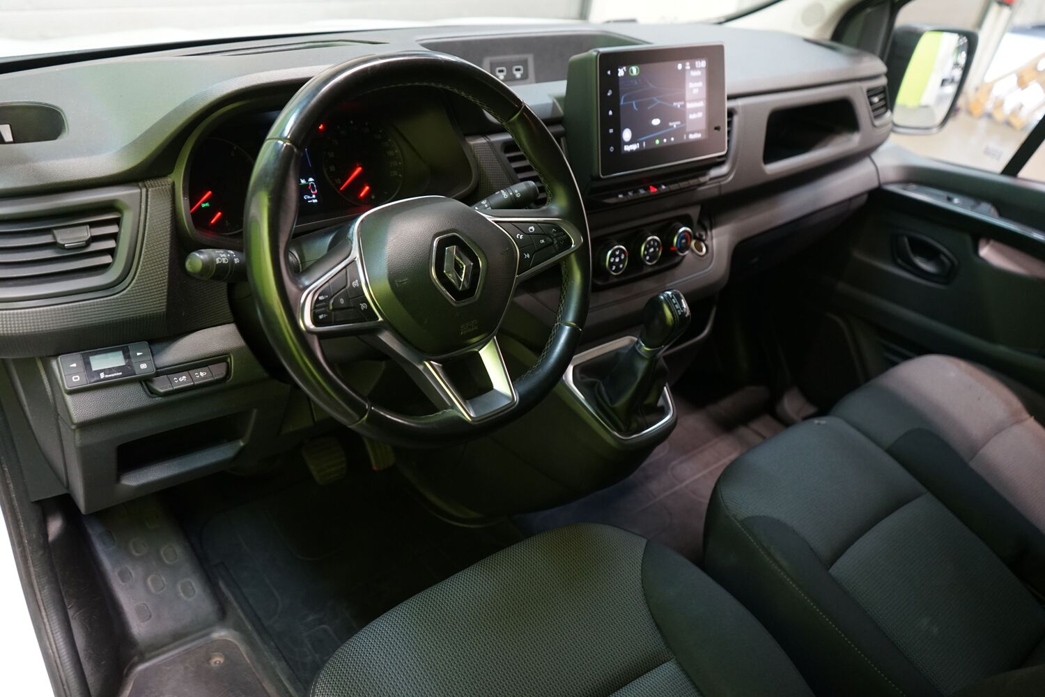 Renault Trafic vaihtoauto