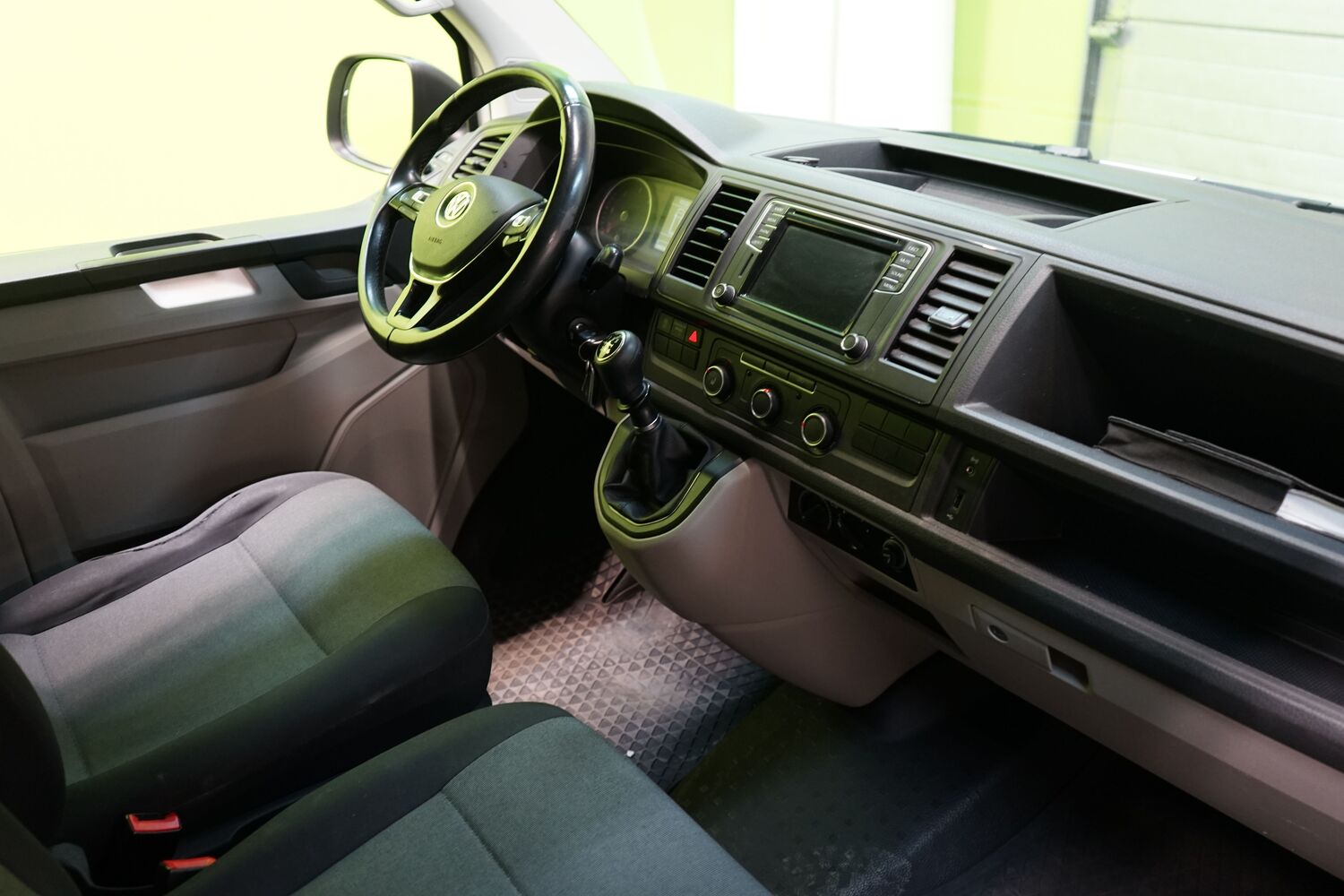 Volkswagen Transporter vaihtoauto
