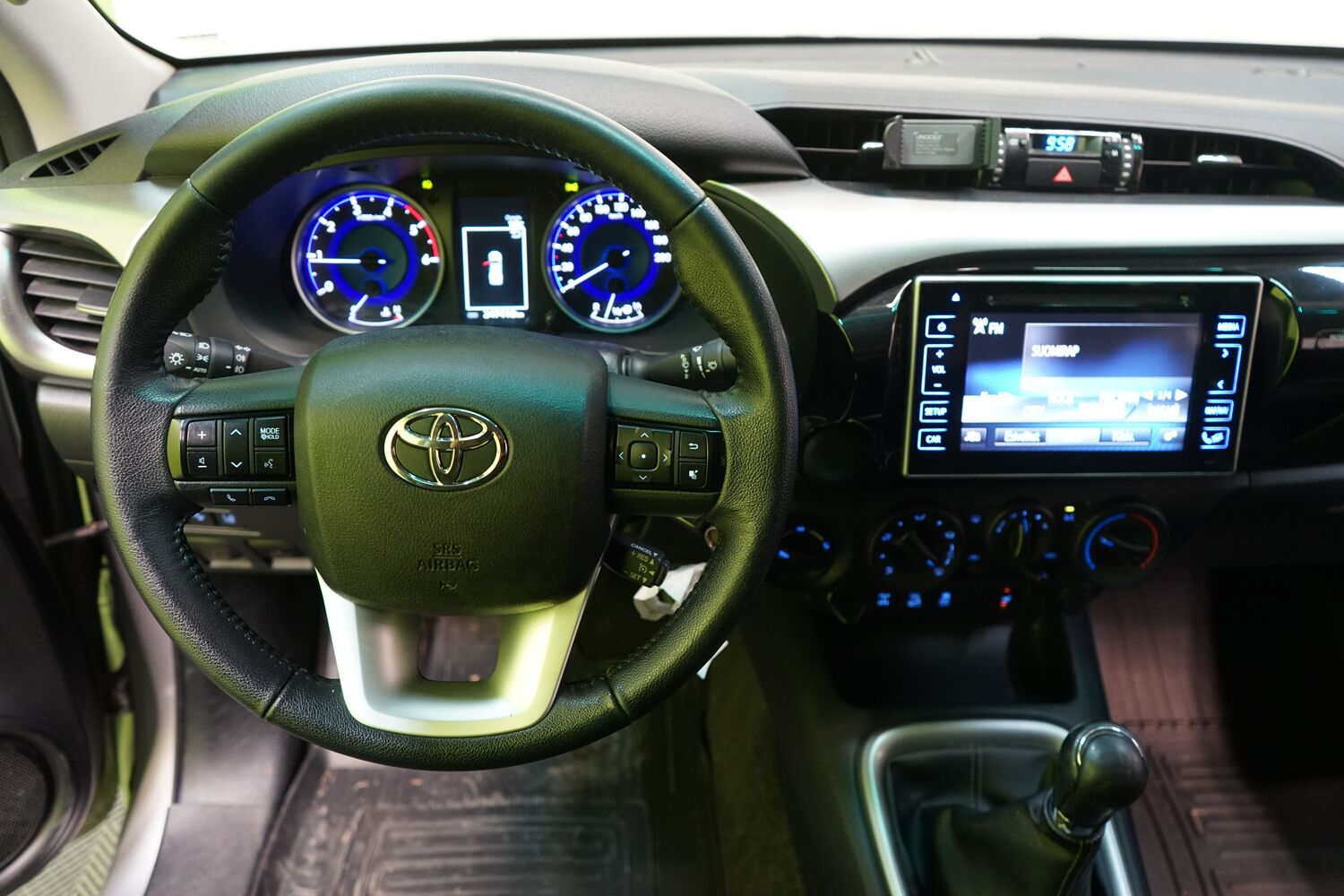 Toyota Hilux vaihtoauto