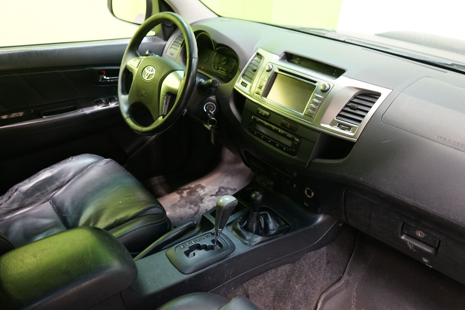 Toyota Hilux vaihtoauto