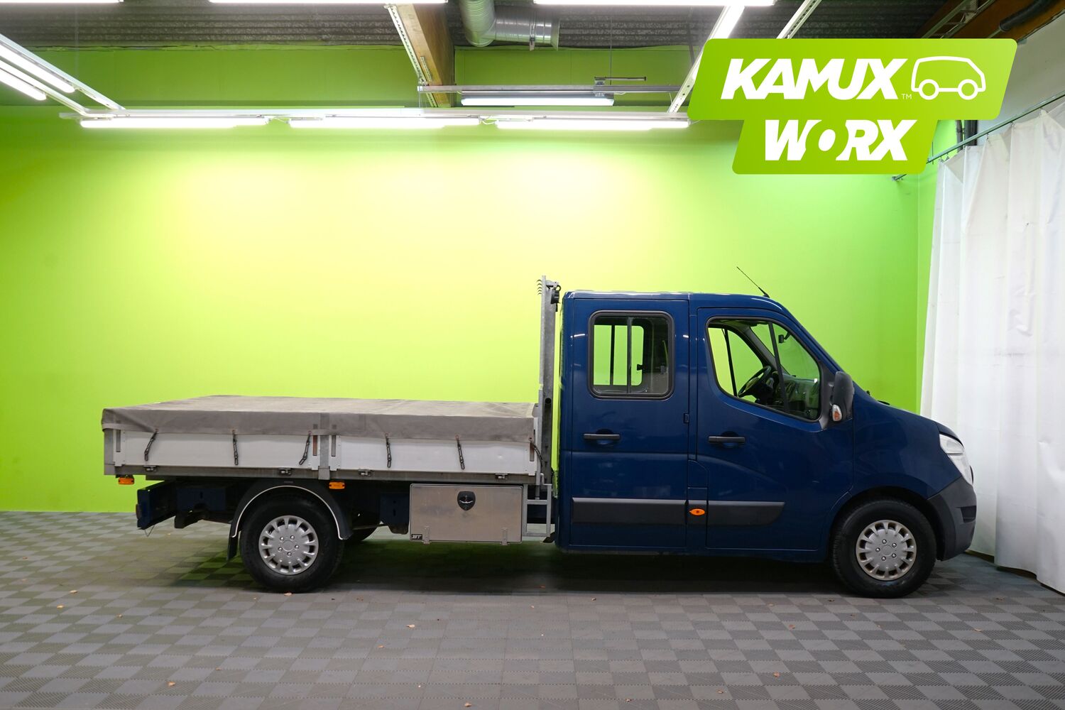 Nissan NV400 vaihtoauto